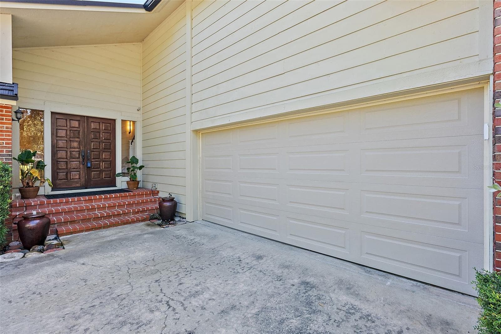 2371 Landings Cir photo 5