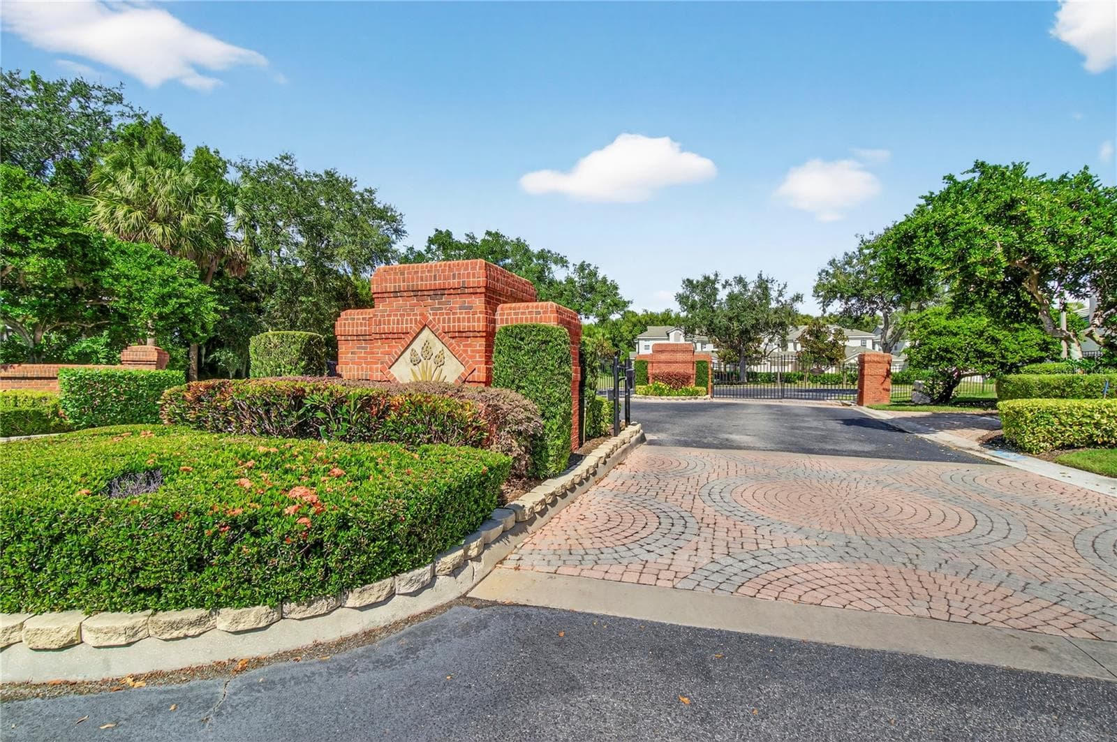 516 Grasslands Village Cir photo 3