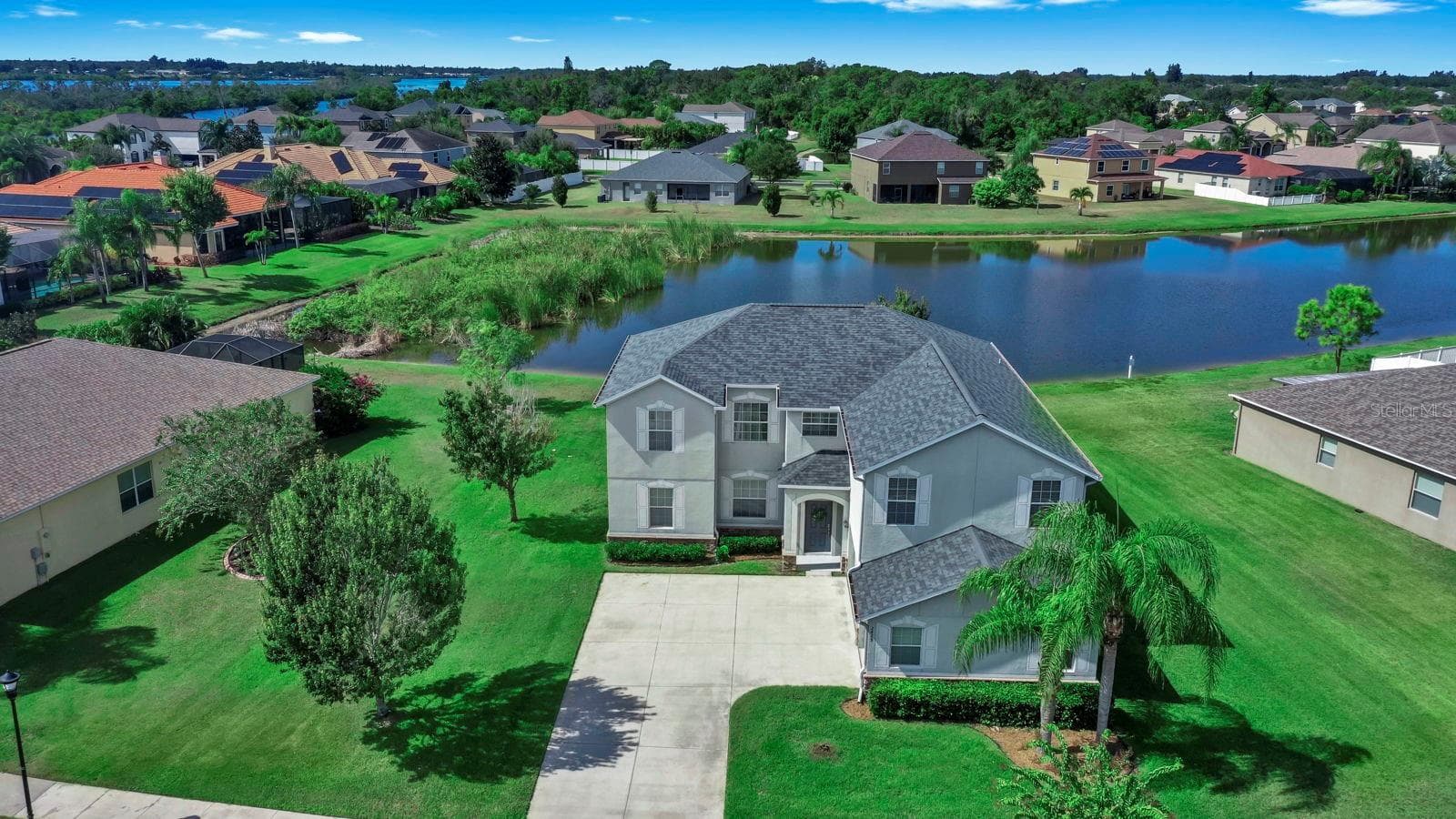 2429 Cumberland Cliff Dr