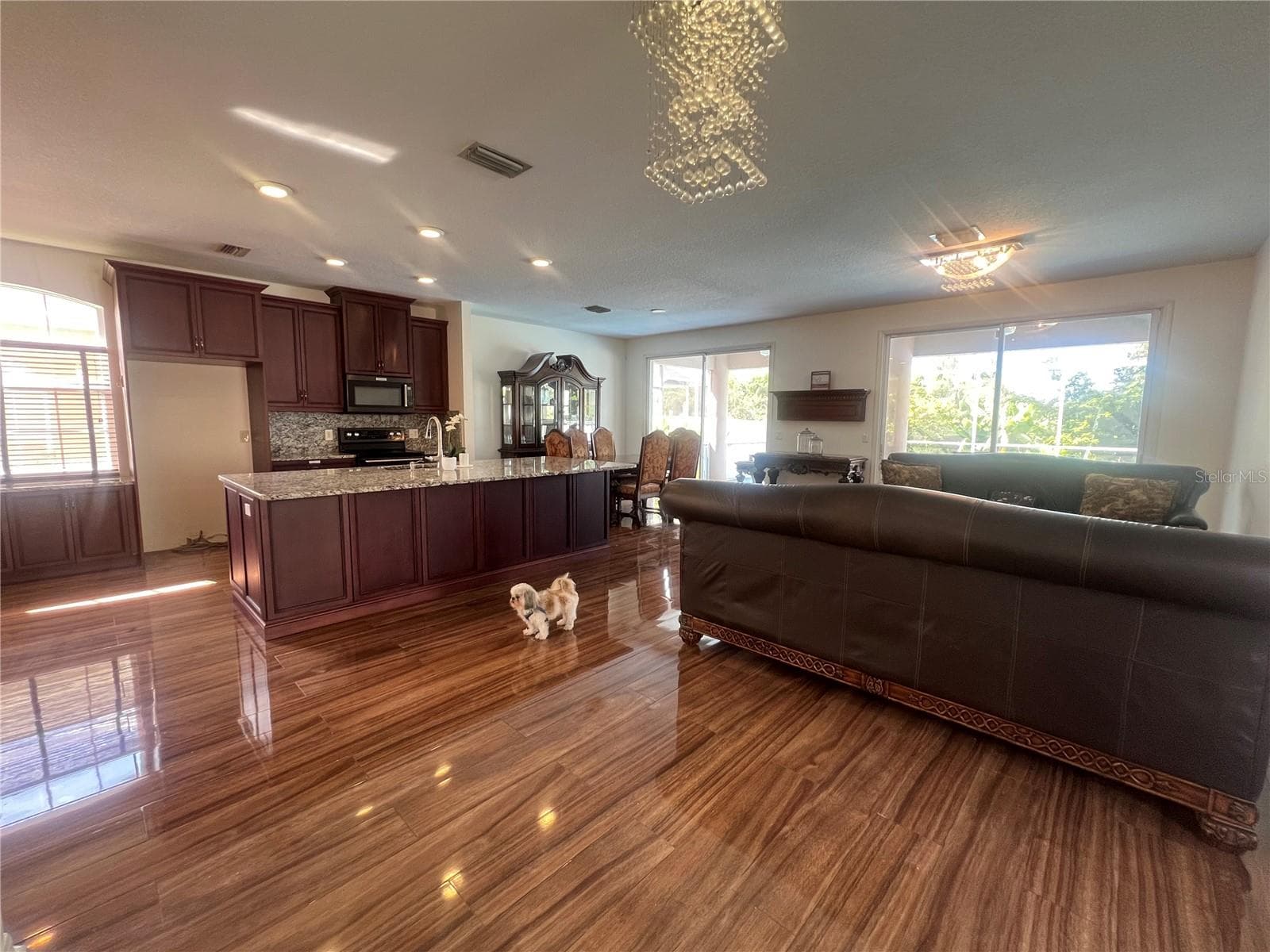 6222 Laurel Creek Trl photo 3