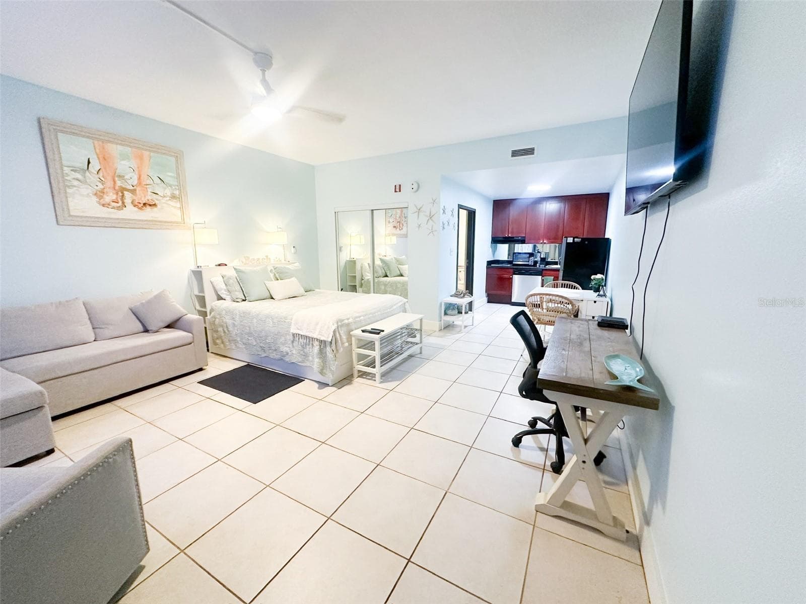 611 Destiny Dr #501 photo 5