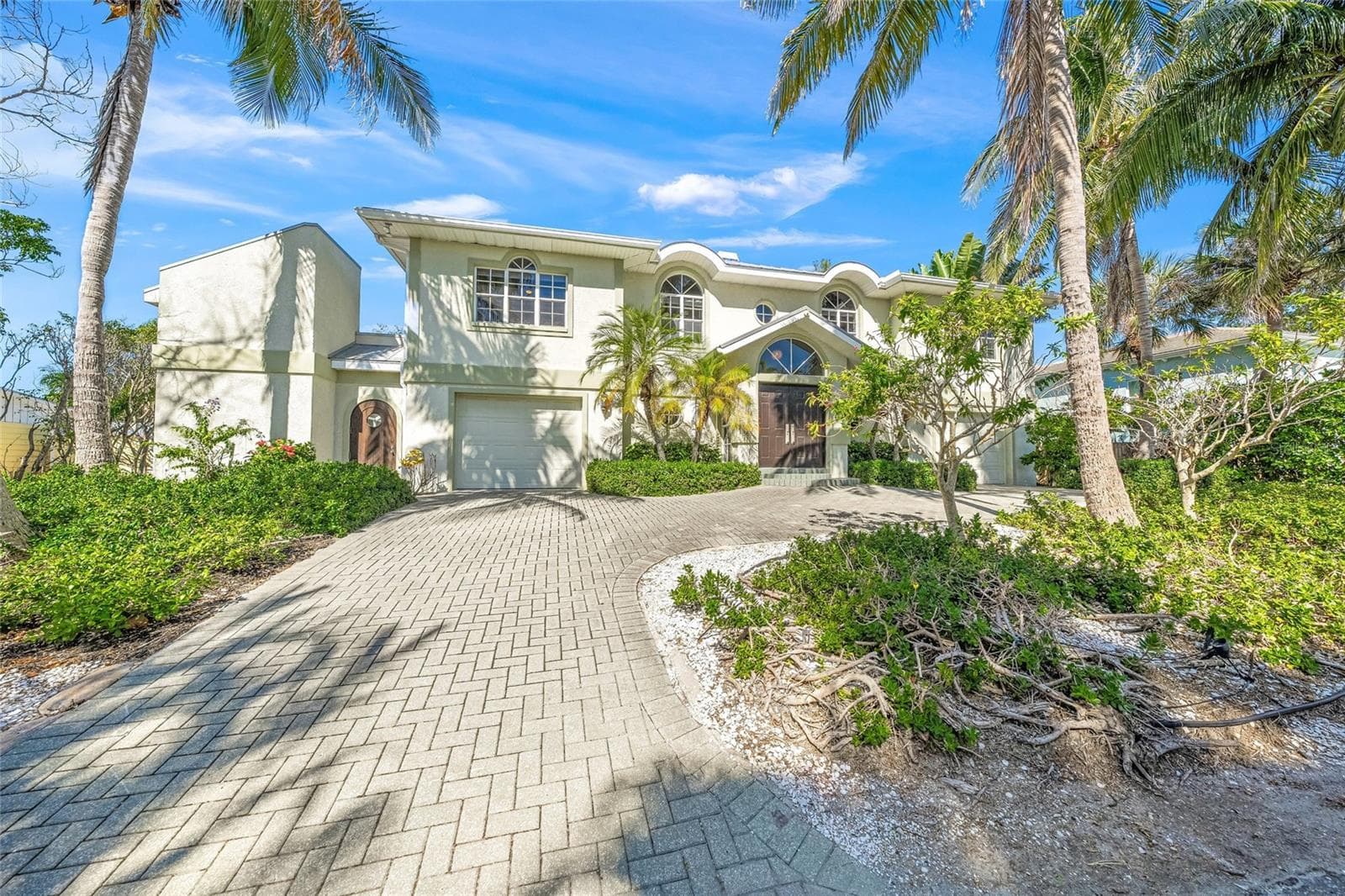 569 Juan Anasco Dr photo 4
