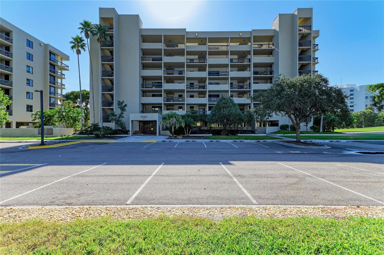 1065 Gulf Of Mexico Dr #201 photo 3