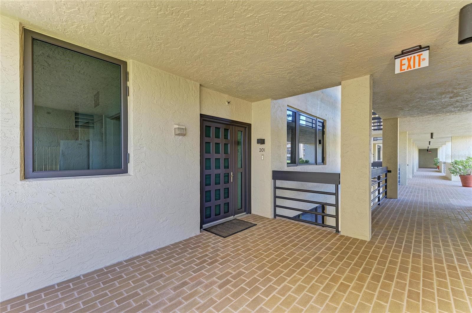 1065 Gulf Of Mexico Dr #201 photo 4