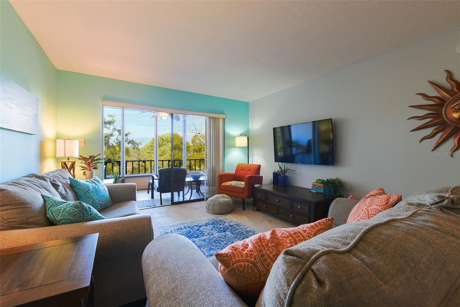 305 Tarpon Pt