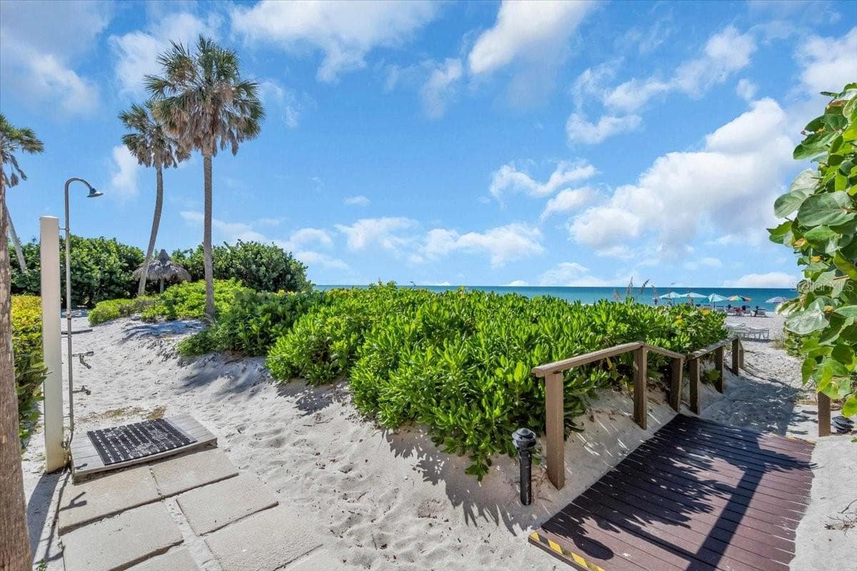 5841 Gulf Of Mexico Dr #244 photo 4