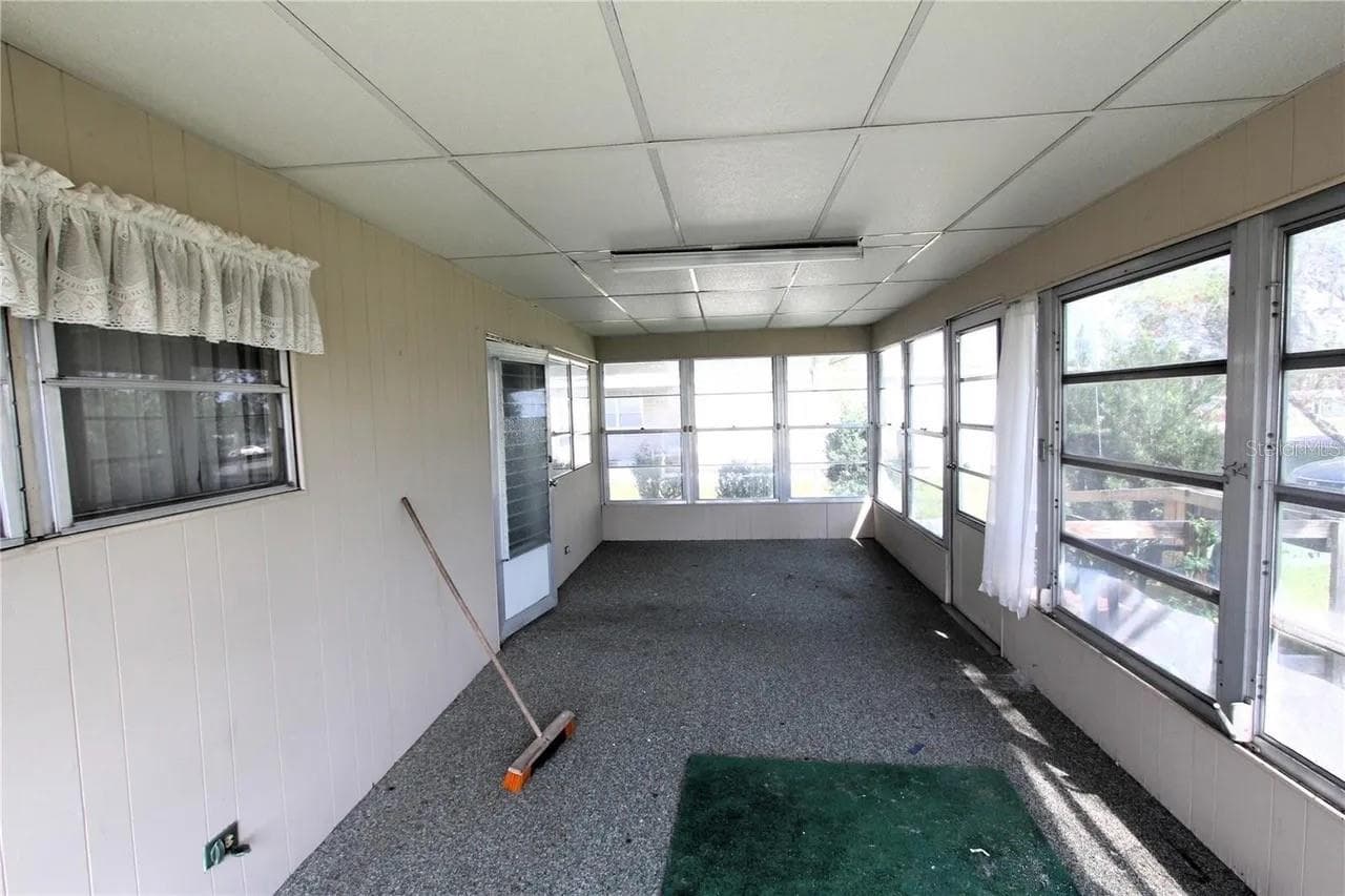 6021 Ridgewood Dr photo 5