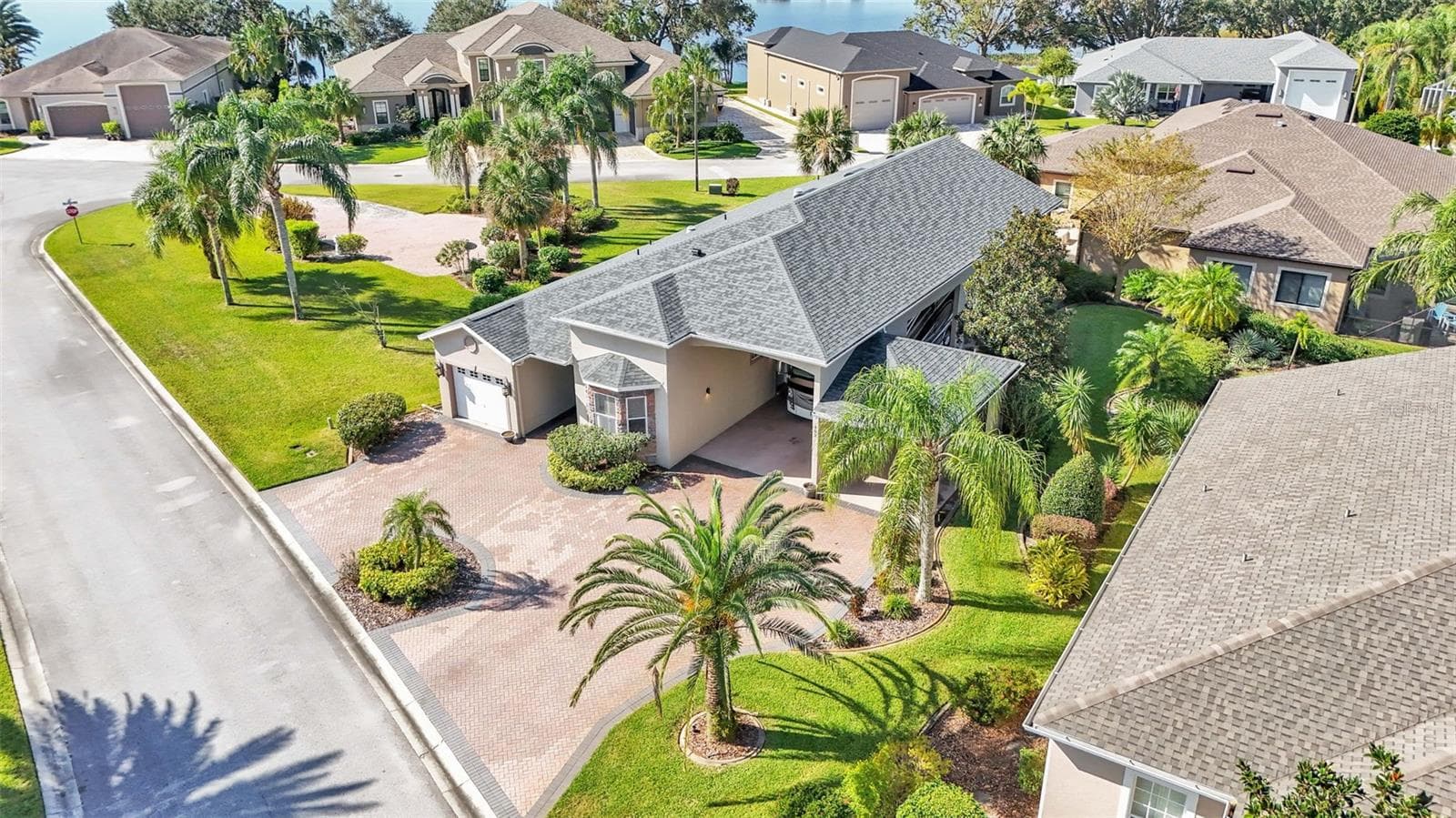 402 Cruisers Dr photo 5
