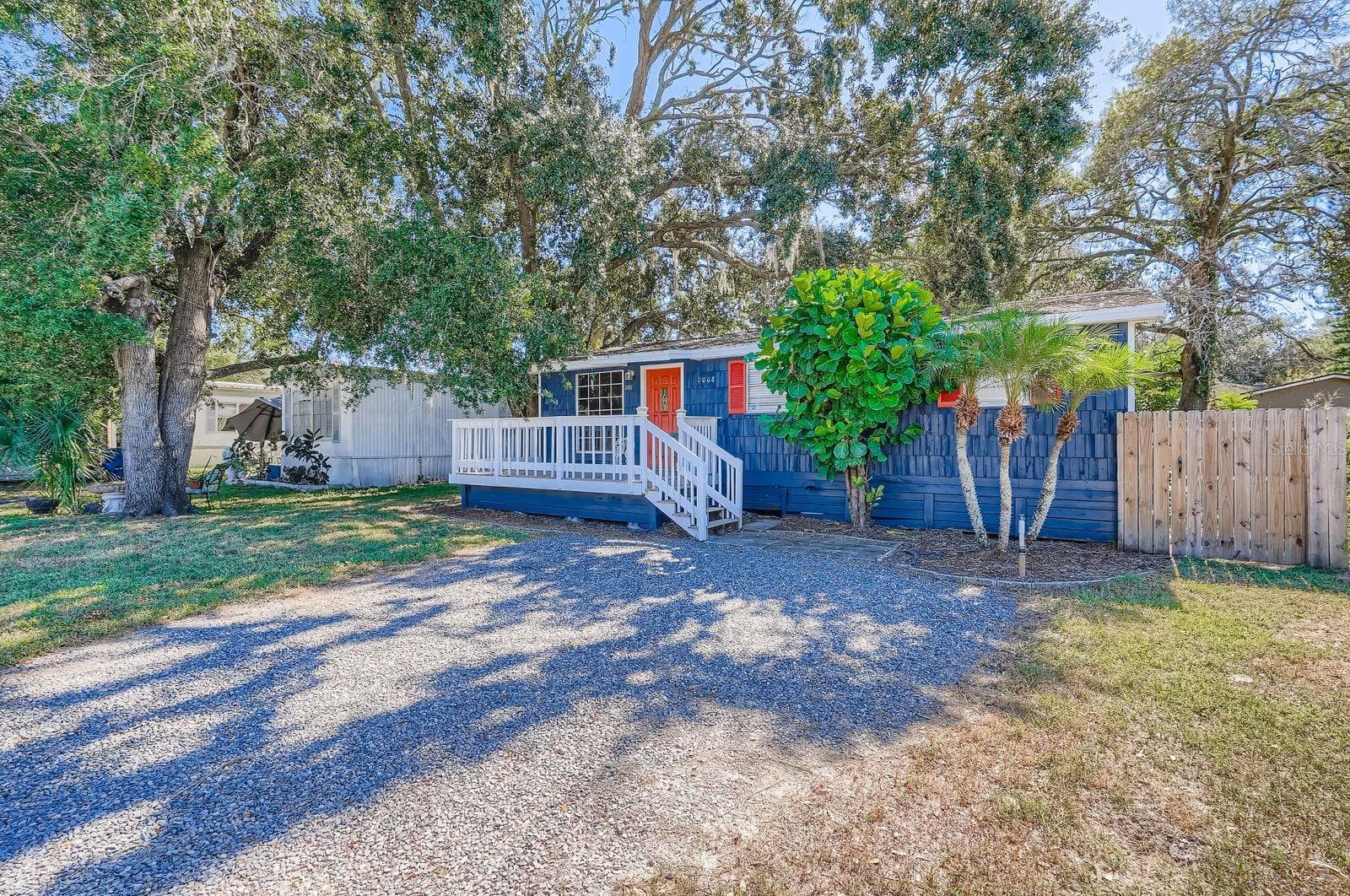 7008 Creek Dr