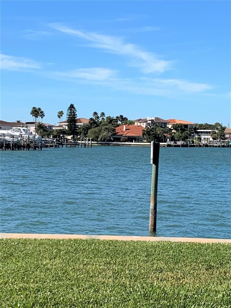 240 Sand Key Estates Dr #257 photo 4