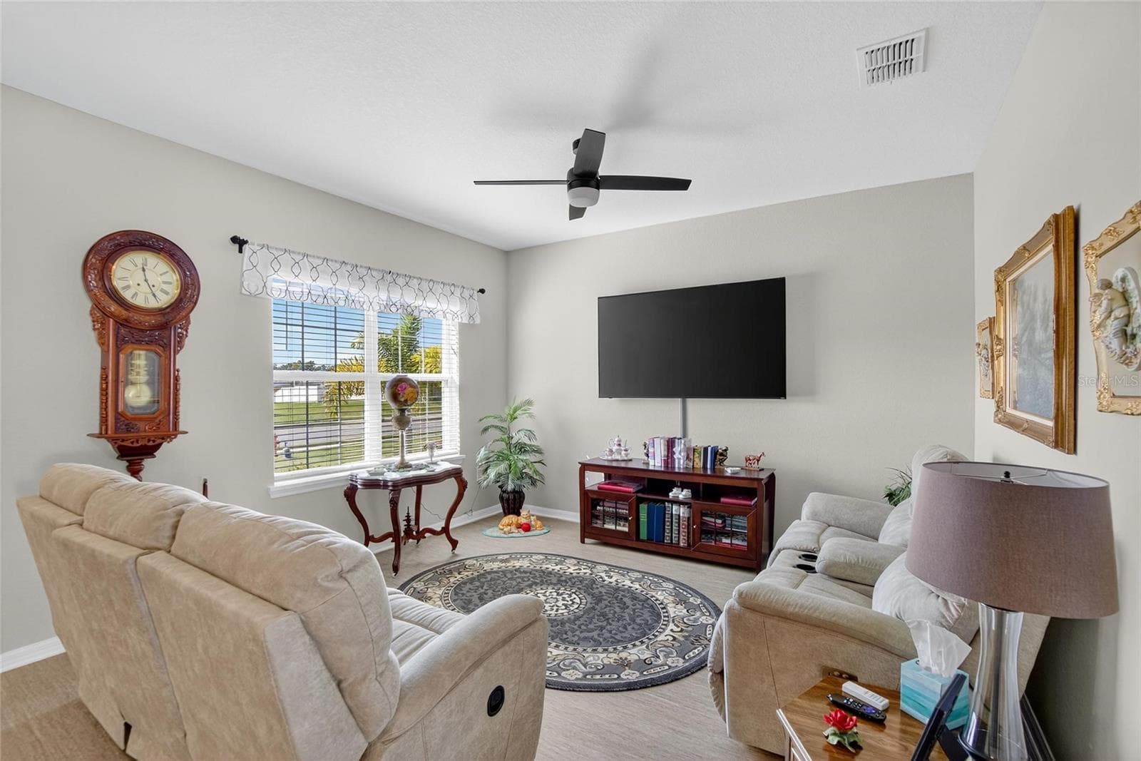 6852 Mossy Oak Ln photo 3