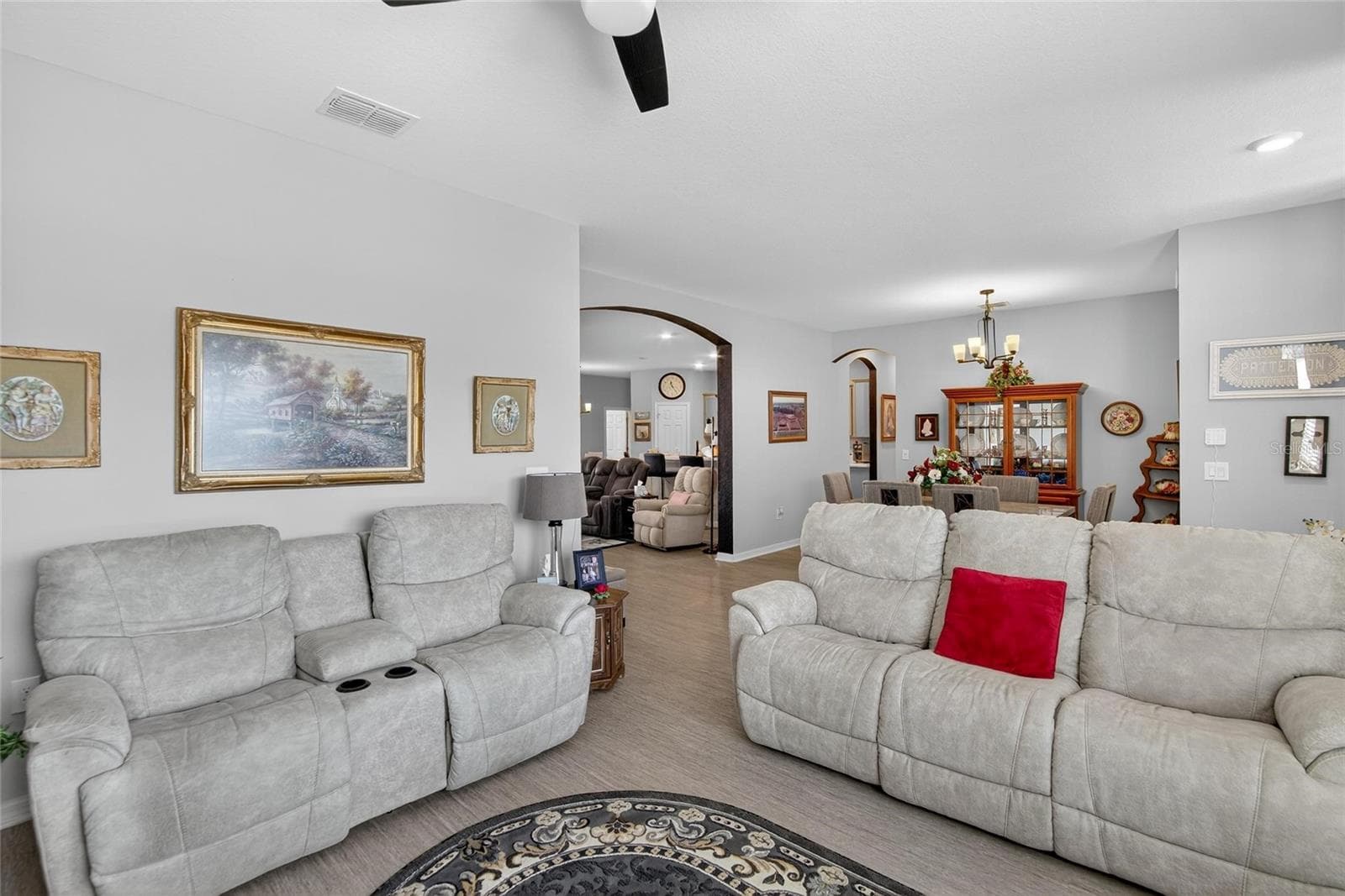 6852 Mossy Oak Ln photo 5