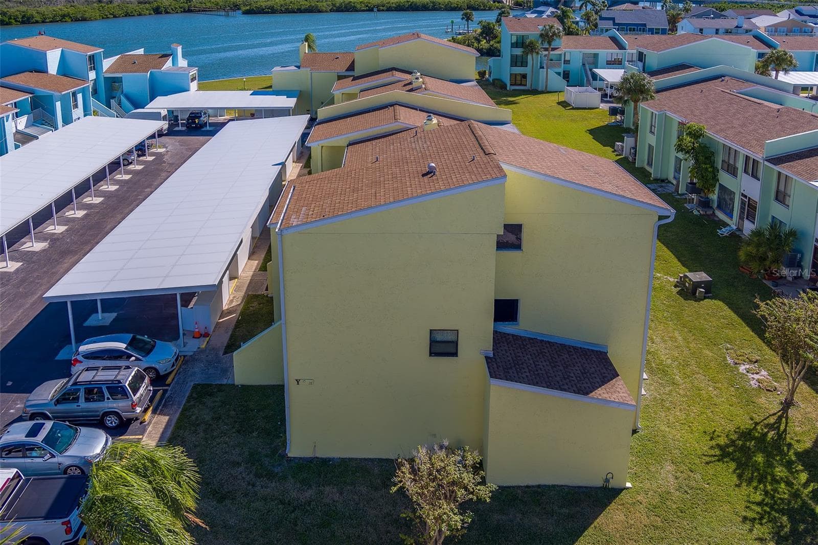 1 Windrush Blvd #28