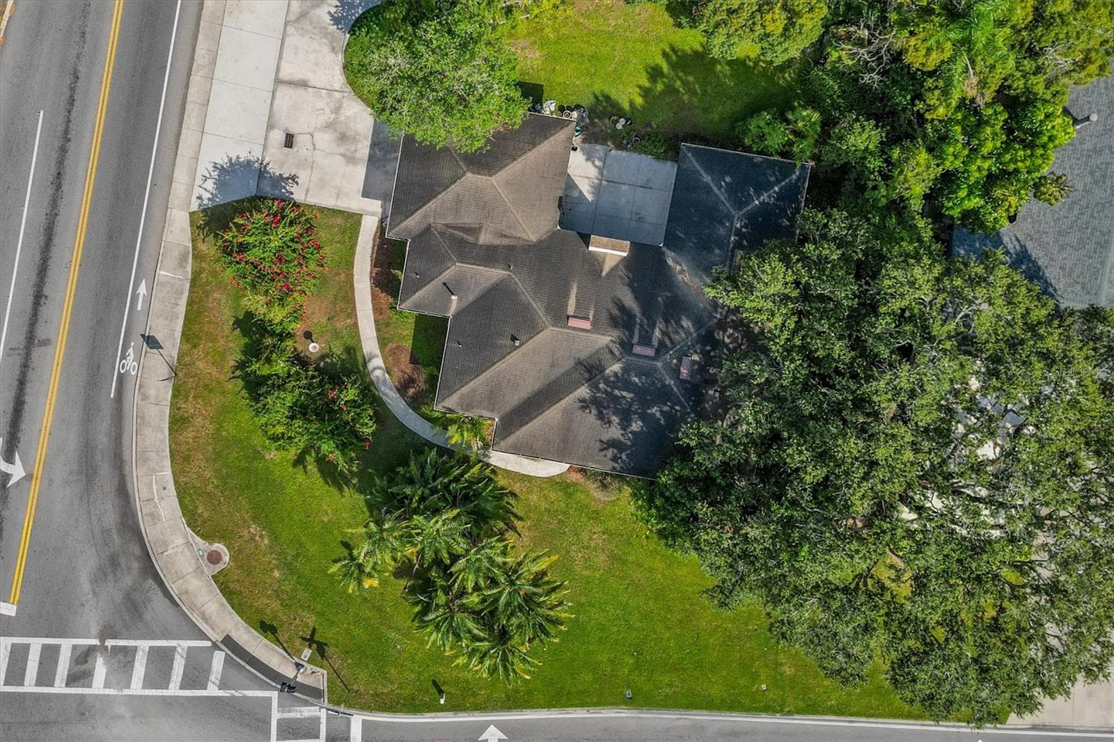 225 Lake Hollingsworth Dr