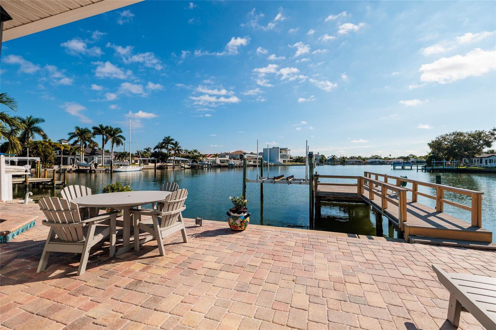 1440 Sea Gull Dr S photo 5