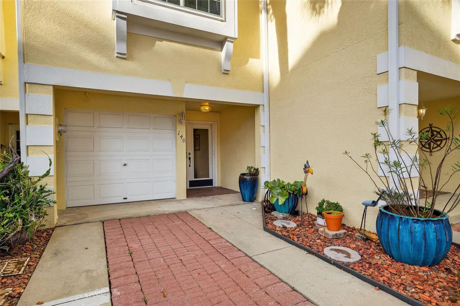 140 Brent Cir photo 3