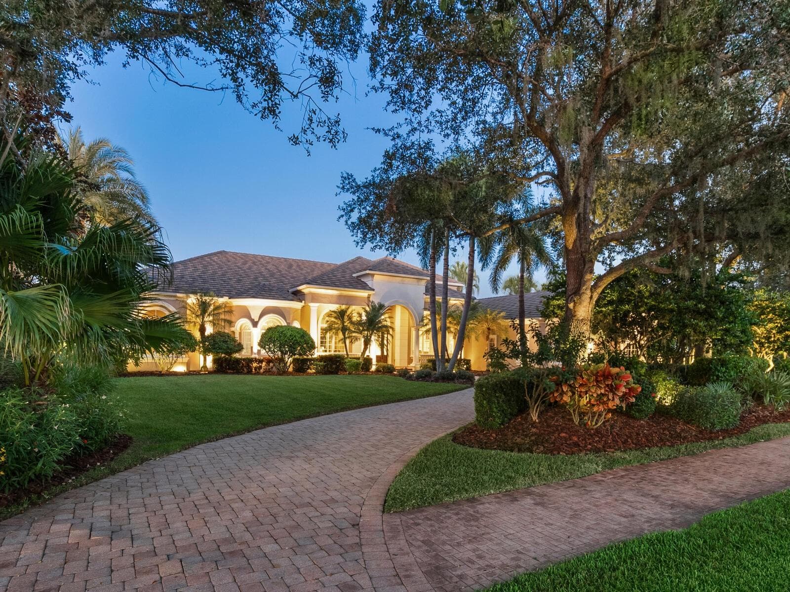 4085 Founders Club Dr photo 5