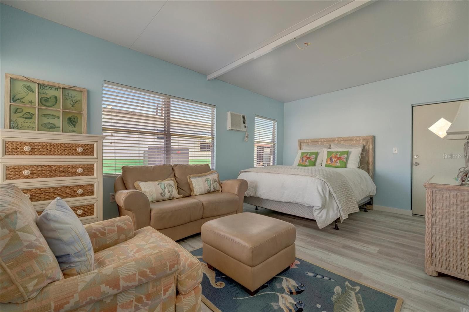 247 Palm Ln photo 5