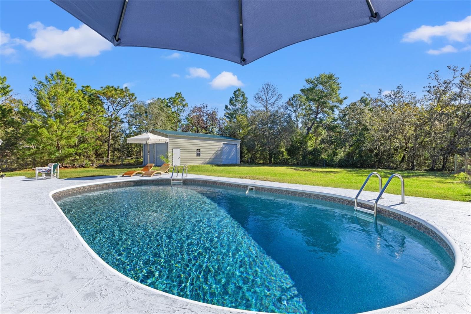 17504 Thomas Blvd photo 4