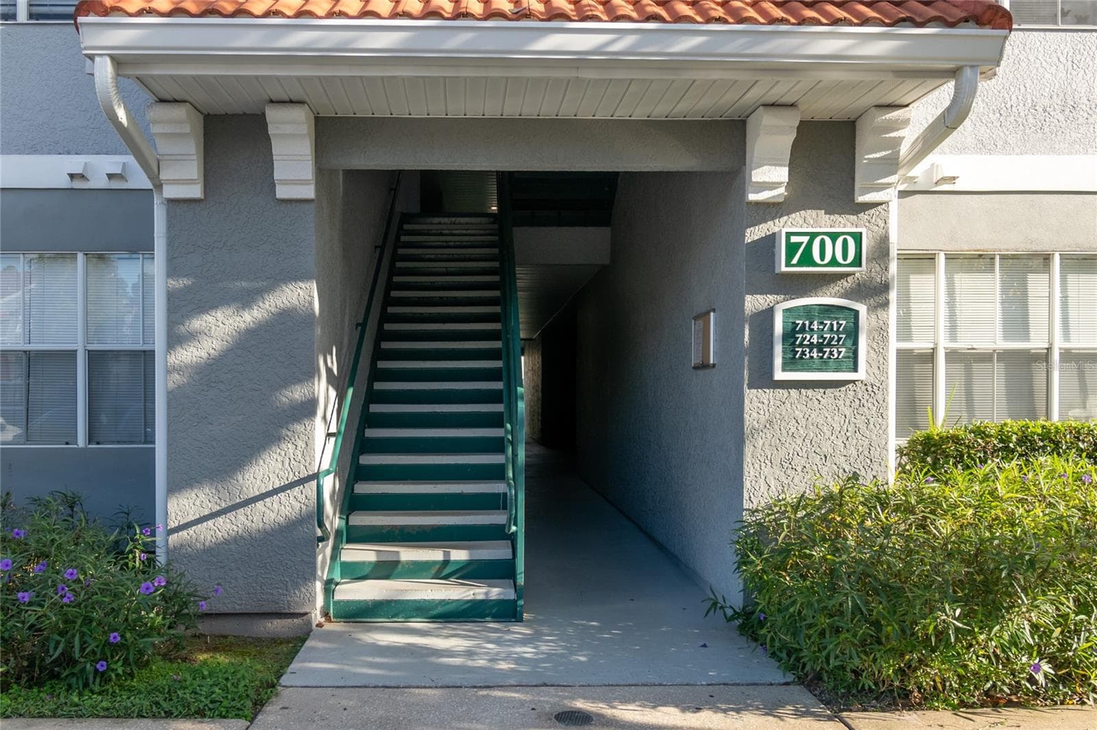 18001 Richmond Place Dr #735