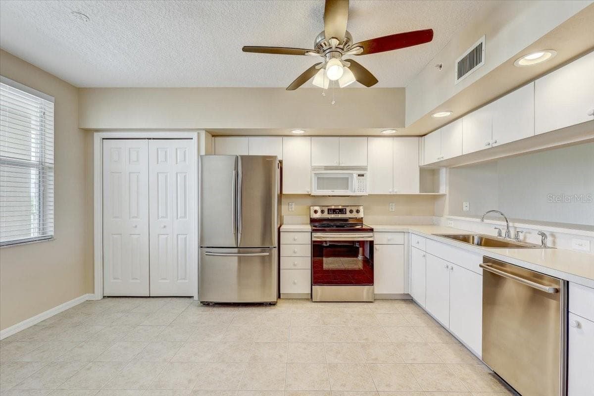 1200 Country Club Dr #3405 photo 3