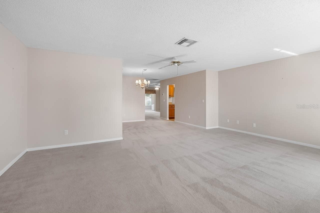 910 Bluewater Dr photo 4