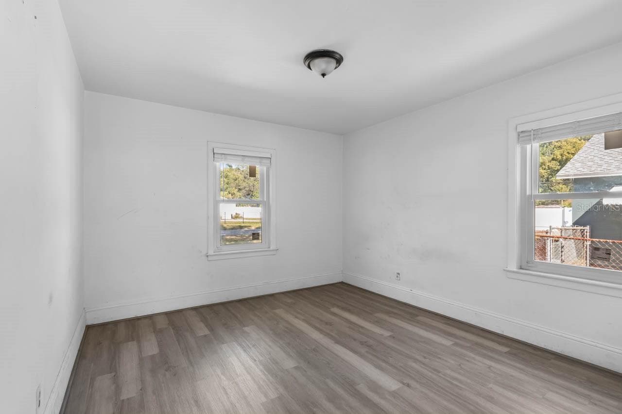 1217 Lambright St photo 5
