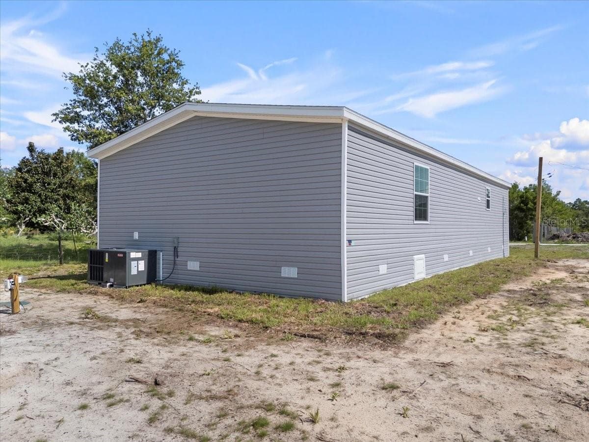 21351 Canal Dr photo 5
