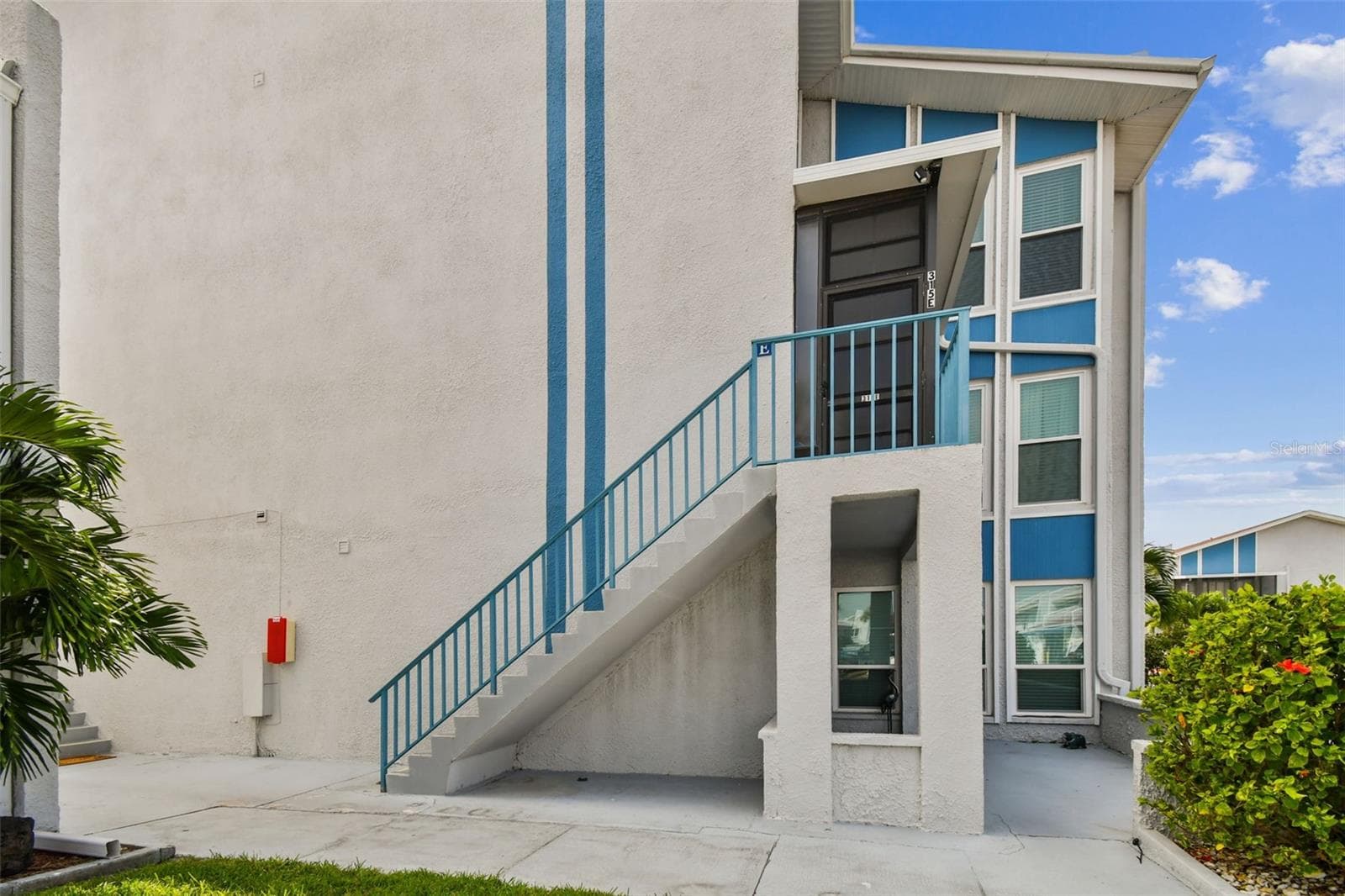 315 Medallion Blvd #E photo 3