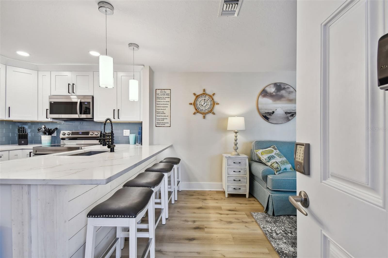315 Medallion Blvd #E photo 4