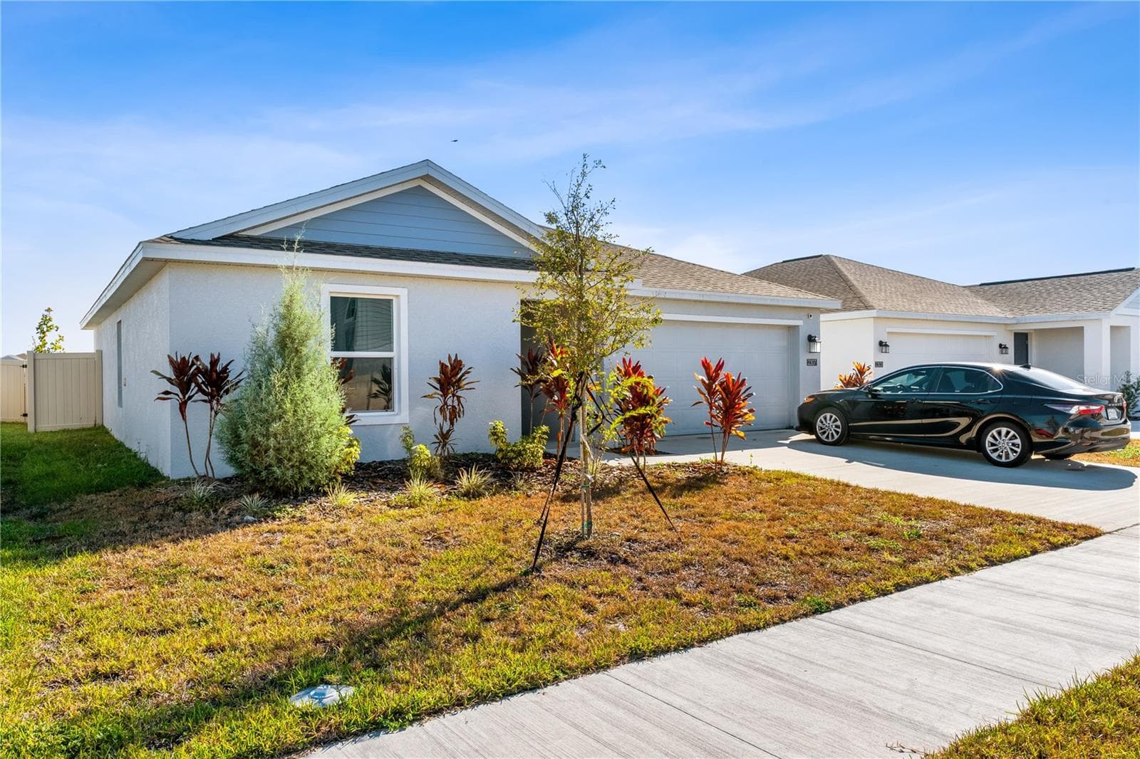 2307 Scarlet Ave photo 3