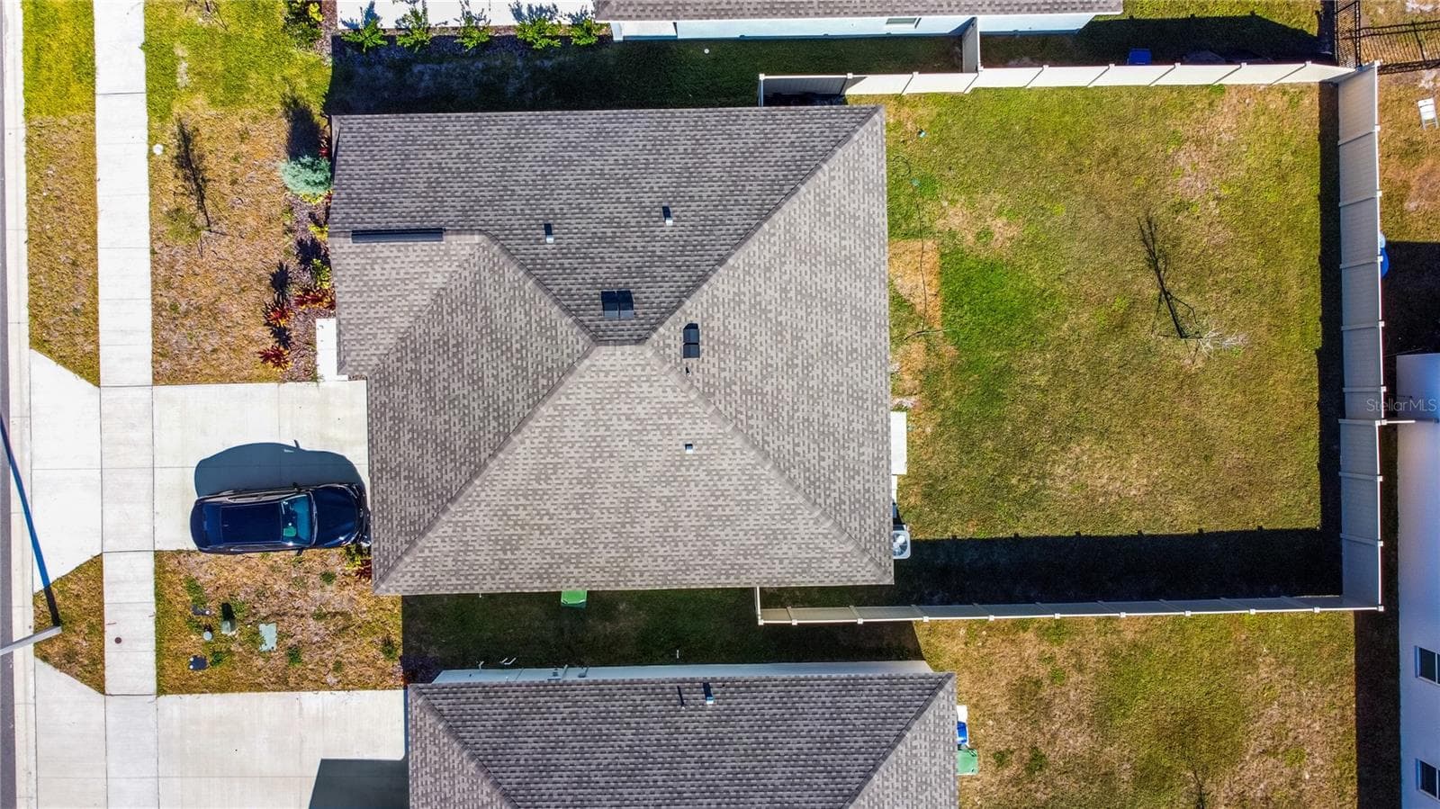2307 Scarlet Ave photo 5