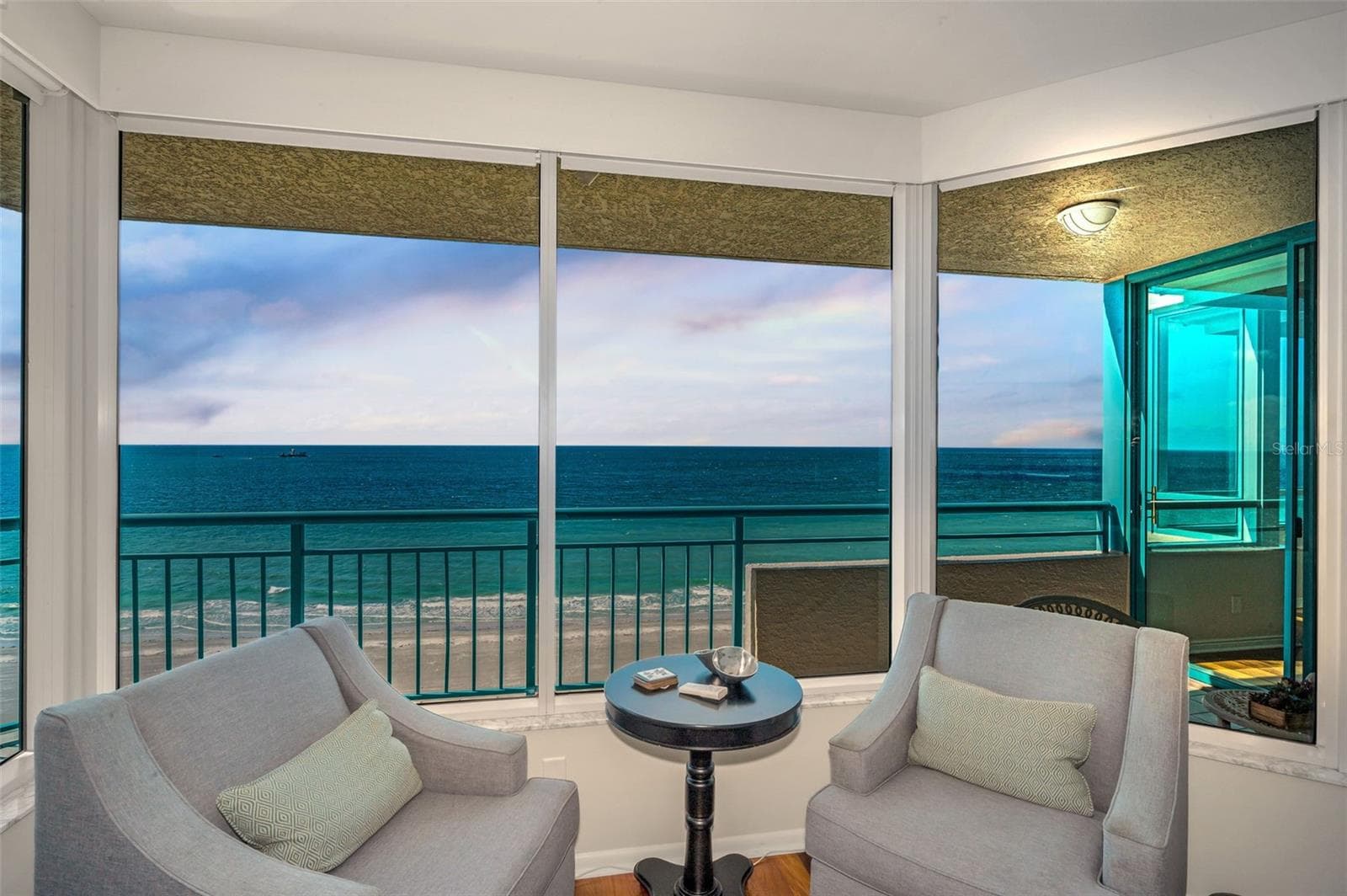 1520 Gulf Blvd #1101