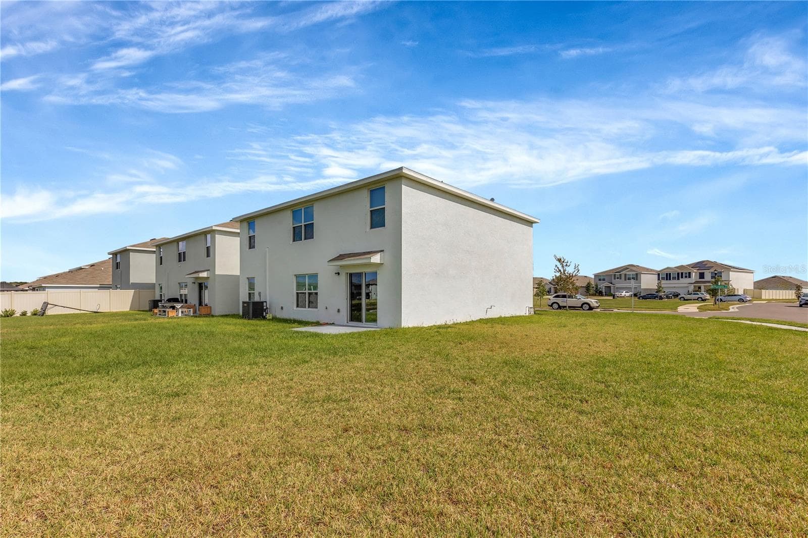 5106 Plumeria Dr photo 4
