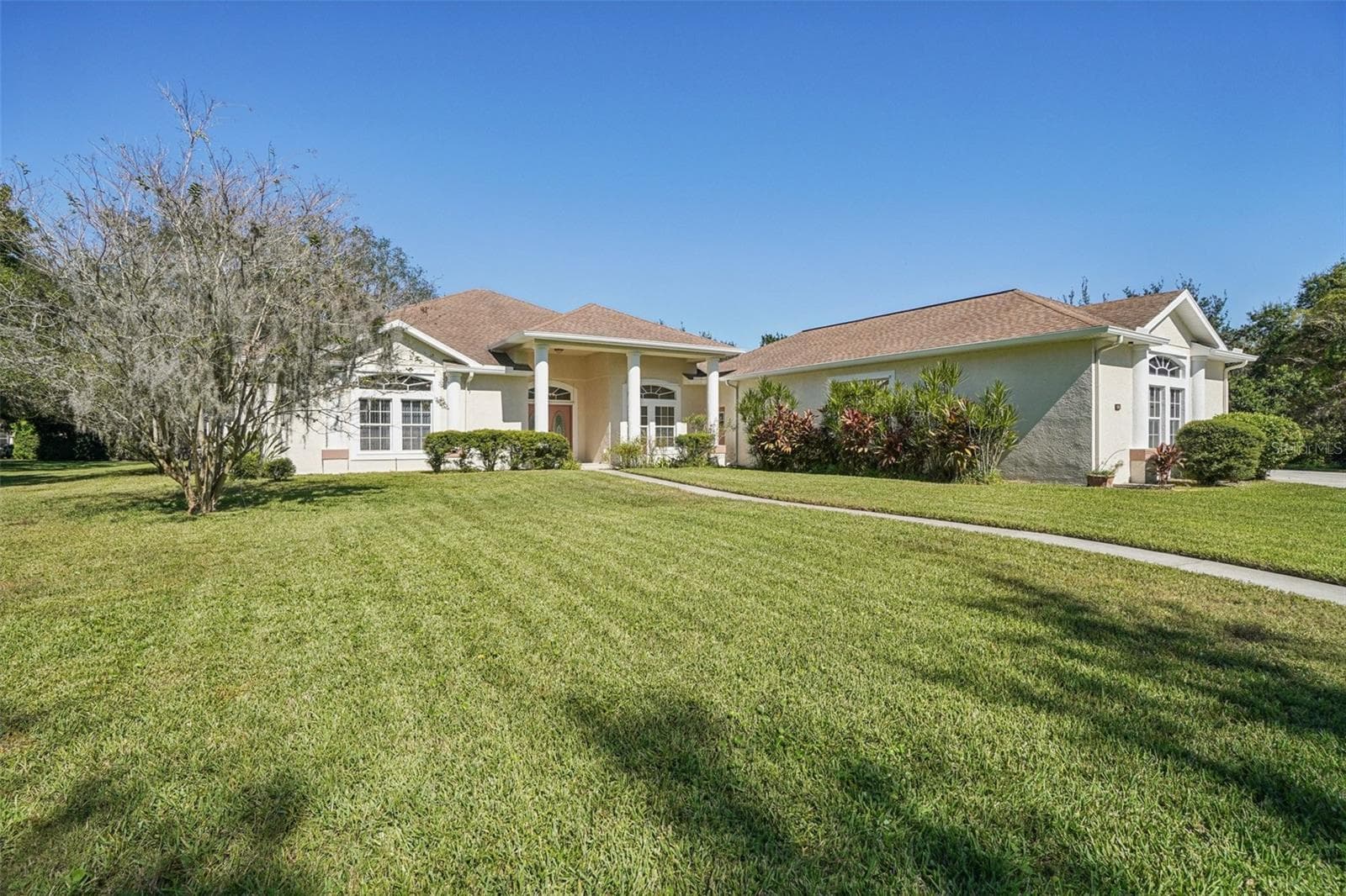 13750 Dowling Ln photo 5