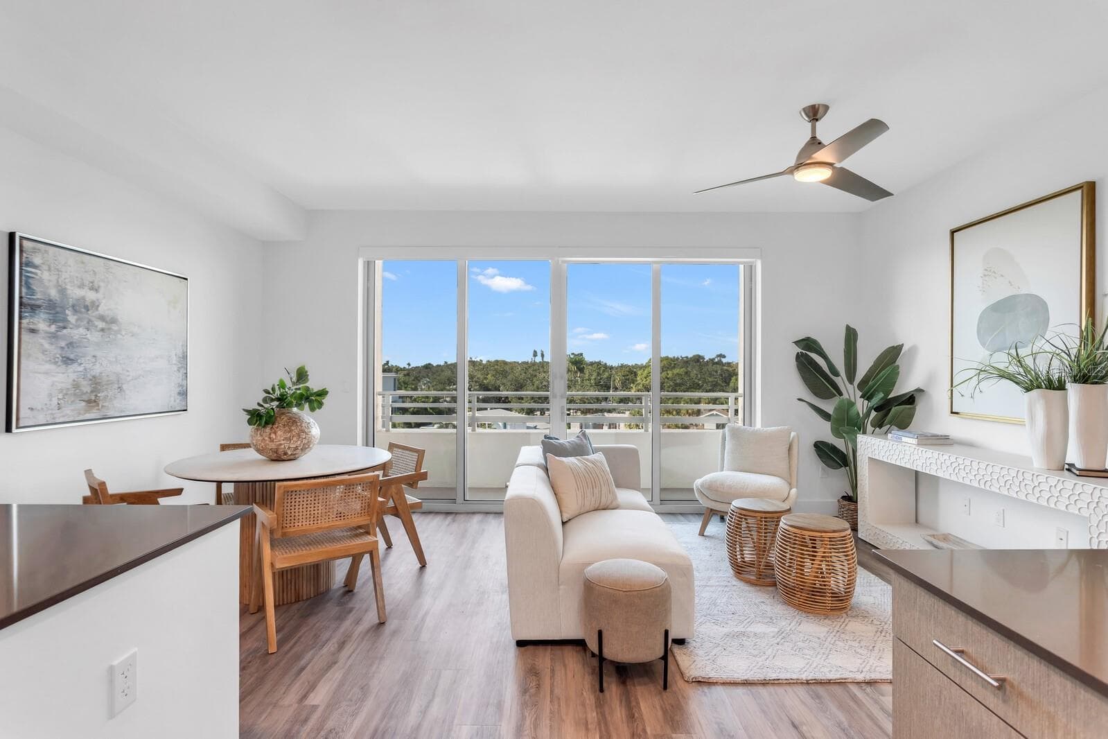 1709 N Tamiami Trl #503 photo 3