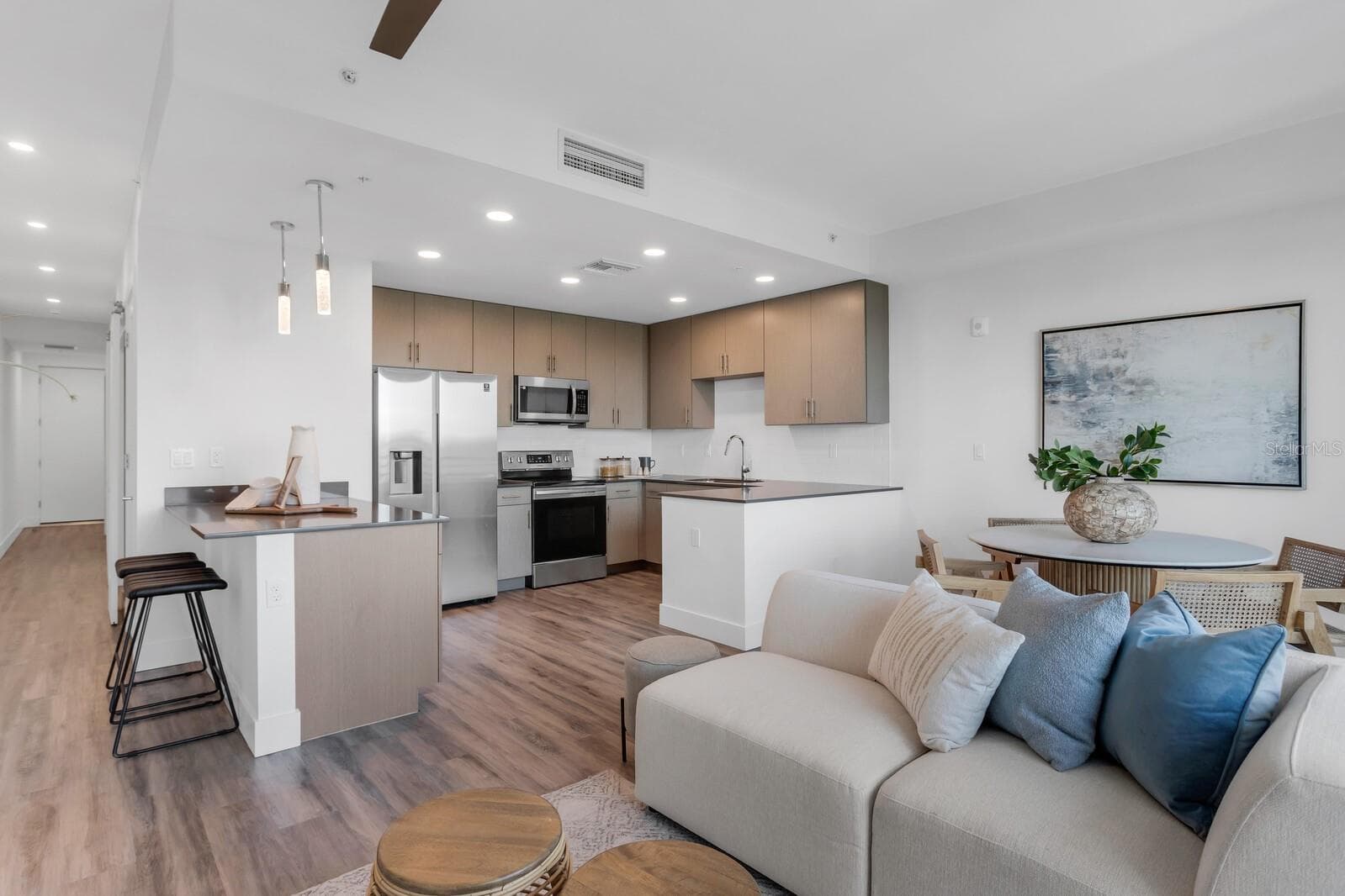 1709 N Tamiami Trl #503 photo 4