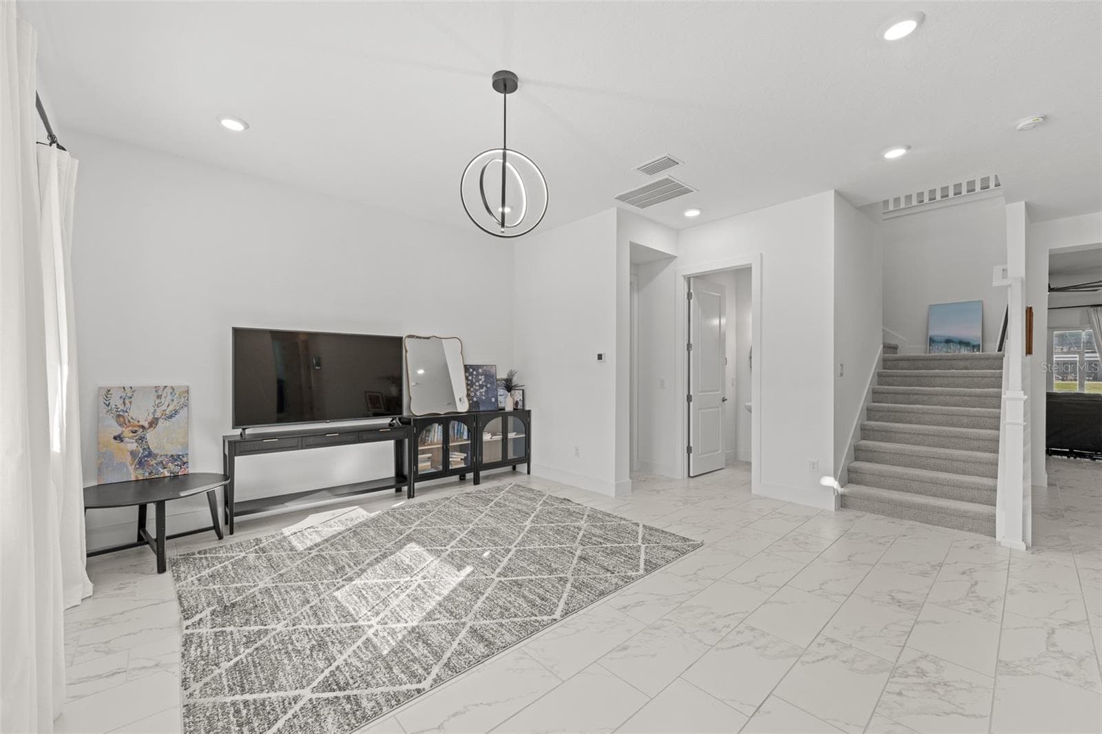 9185 Sanders Tree Loop photo 4