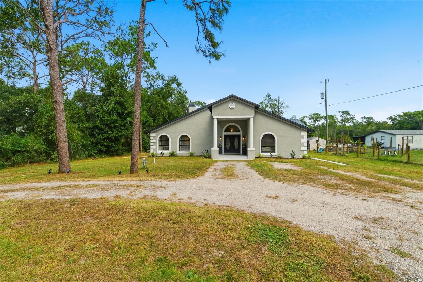 28809 Bennington Dr photo 4