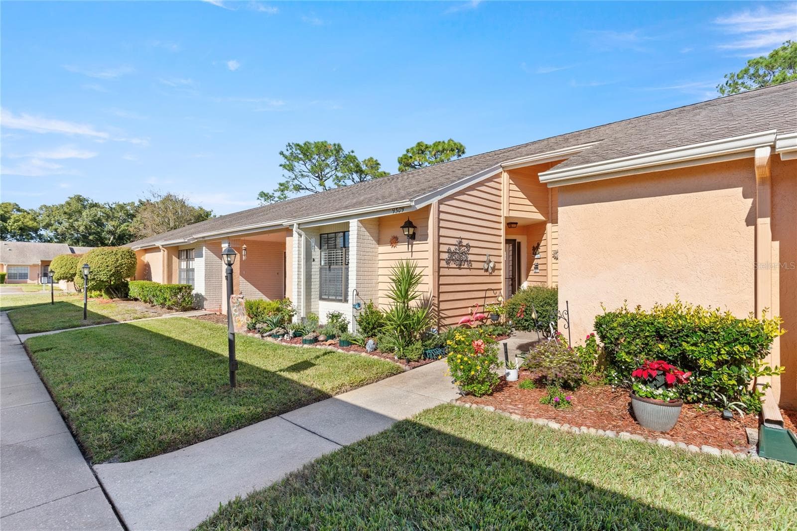 9309 Trowbridge CT