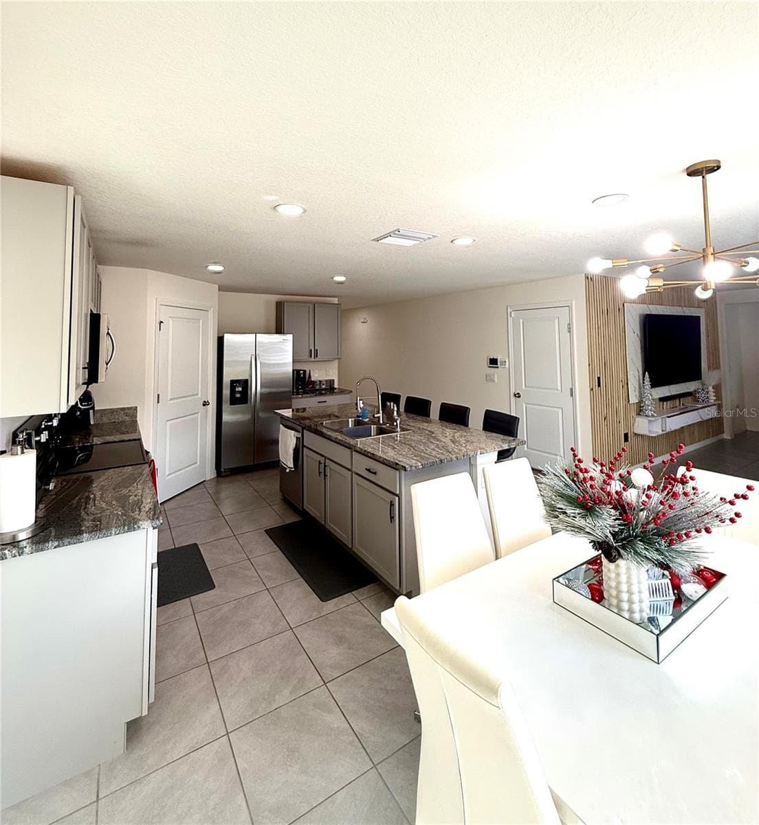 3727 Capri Coast Dr photo 3