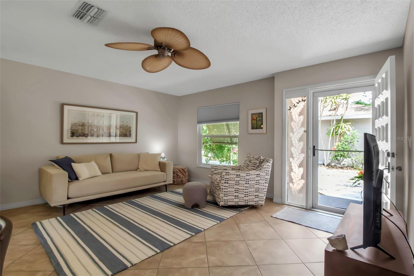 721 N Jefferson Ave #721 photo 3