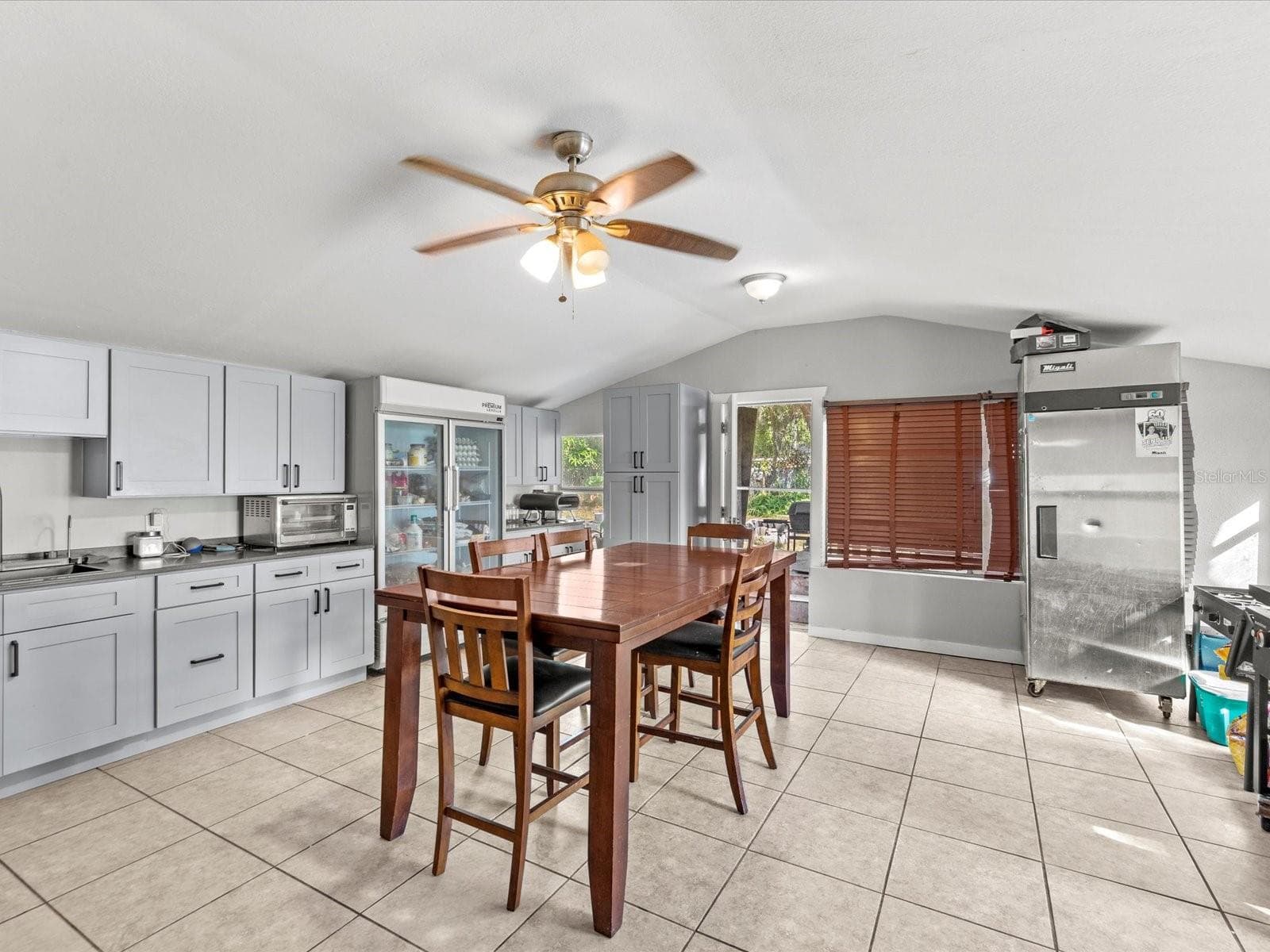 12218 Elkton Ave photo 4