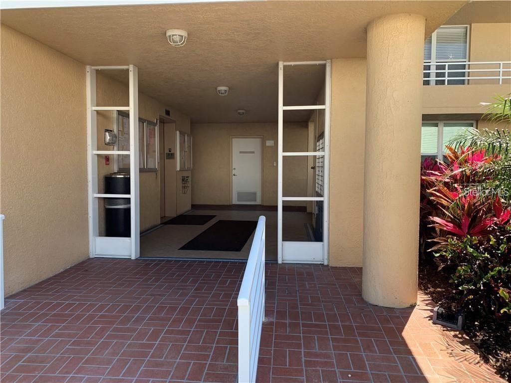4410 Fairways Blvd #602-11 photo 3