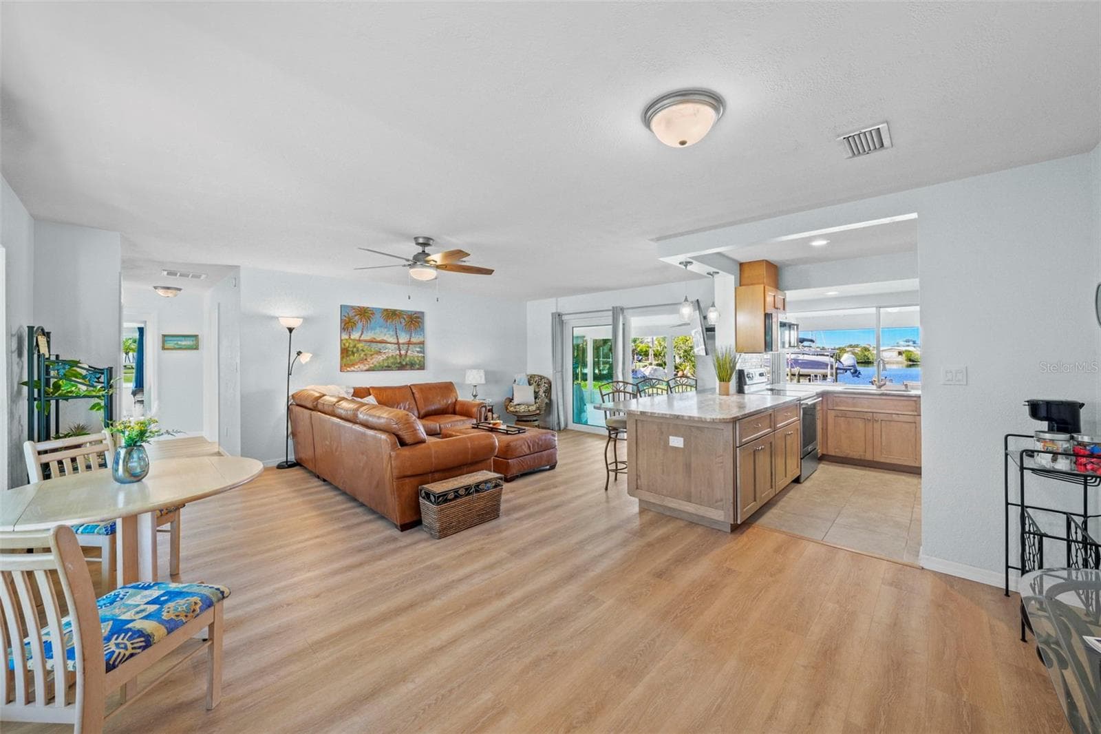 3711 Floramar Ter photo 4