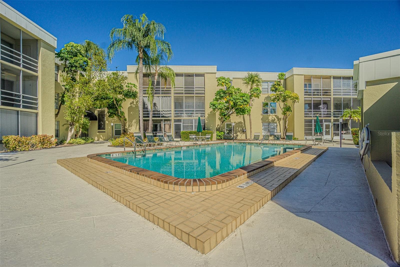 2302 S Manhattan Ave #219 photo 4