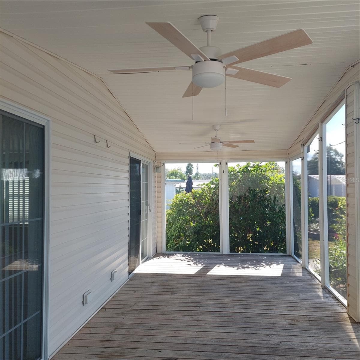 1760 Dorothy Blvd photo 3