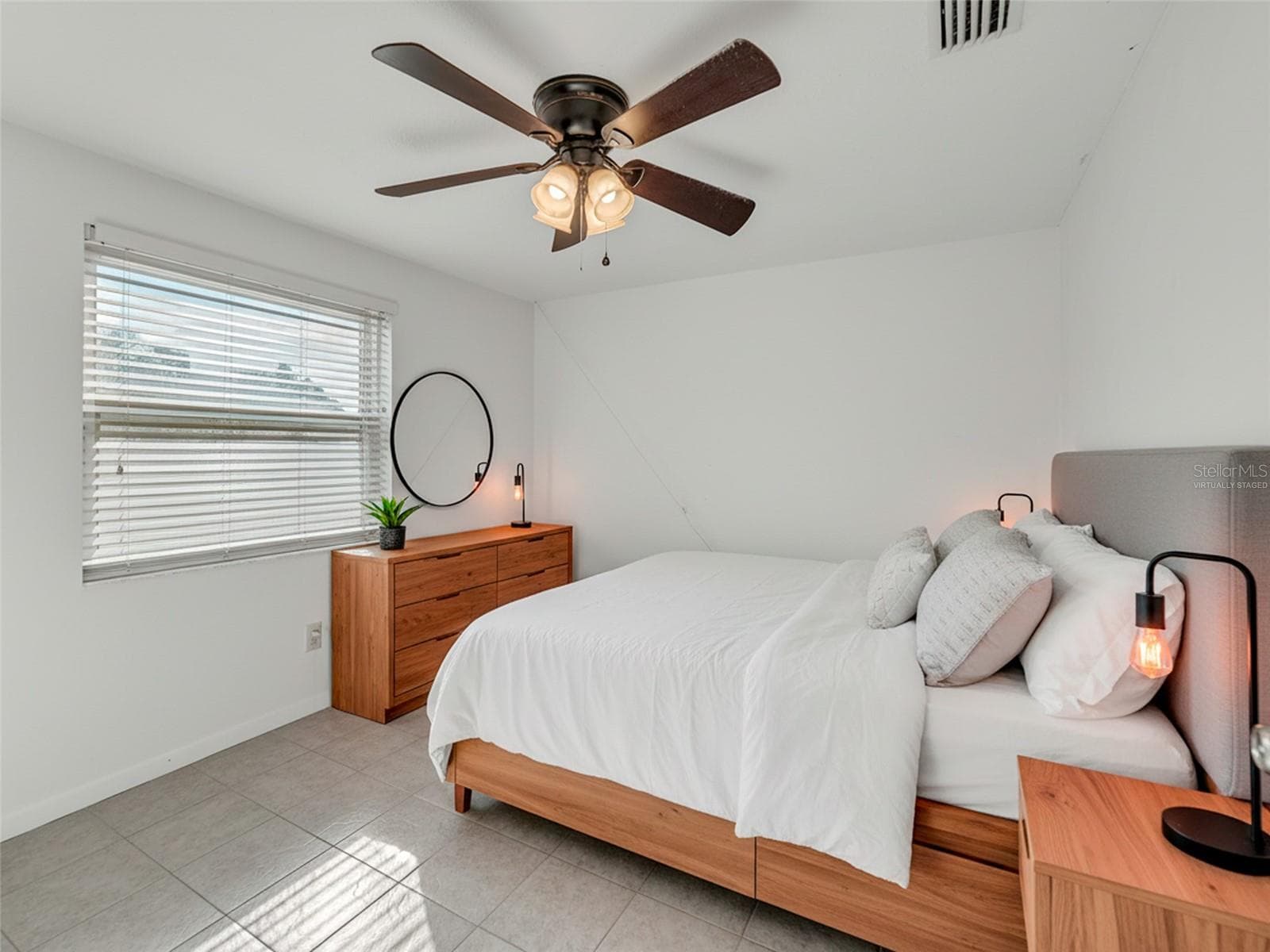 3509 King George Ln photo 5