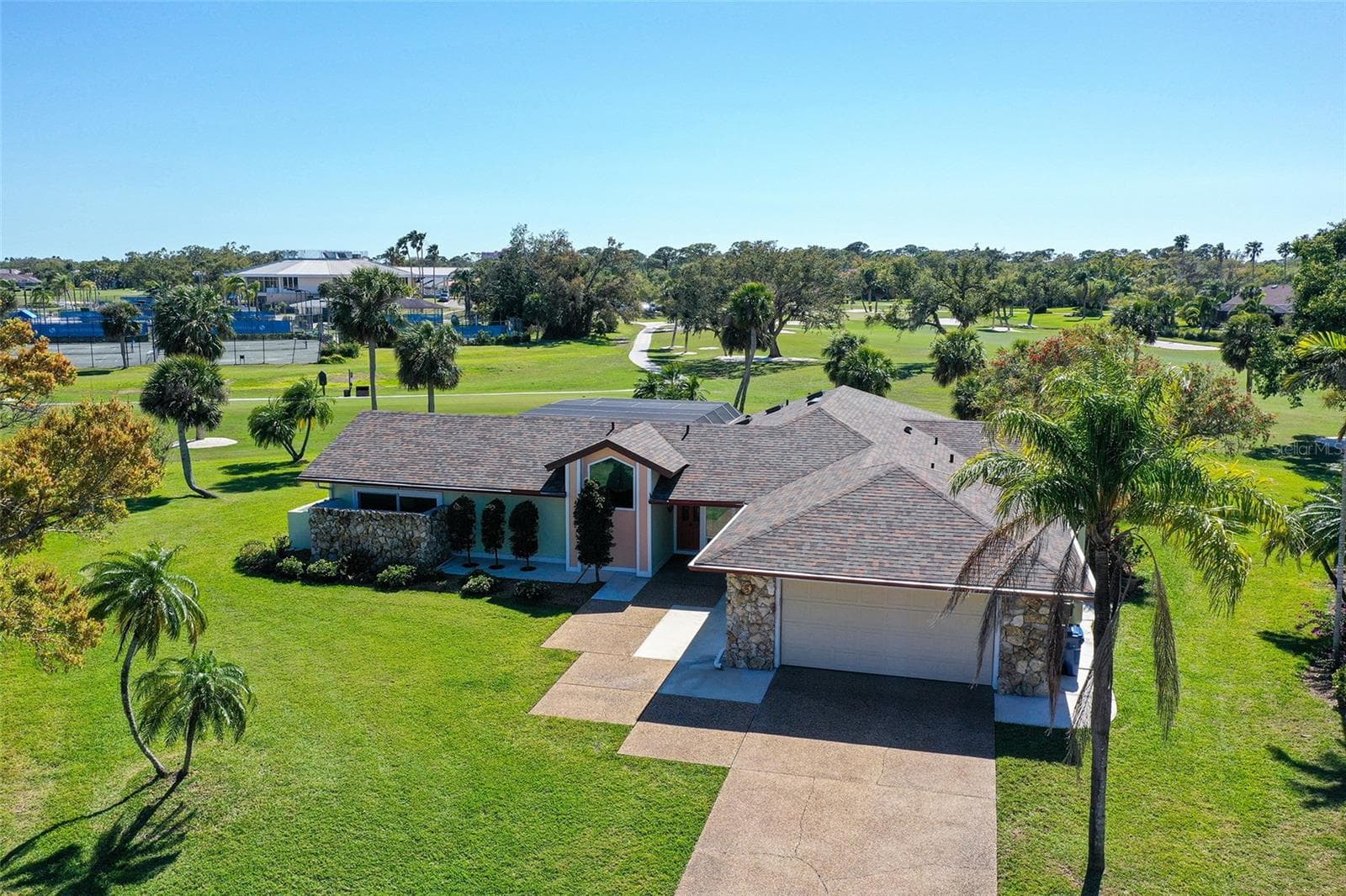 3704 Prairie Dunes Dr photo 3
