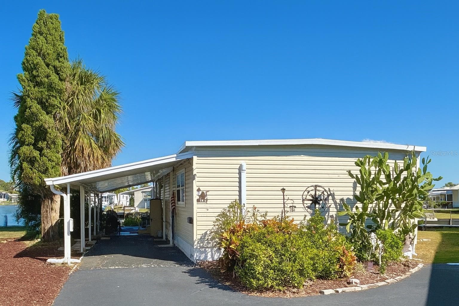 144 Americana CT NE #218